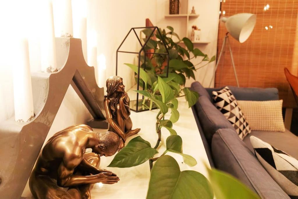 Cosy Boutique 61 Sqm Apartment - Private Parking - Ten Blocks Residence Bucharest Exterior photo