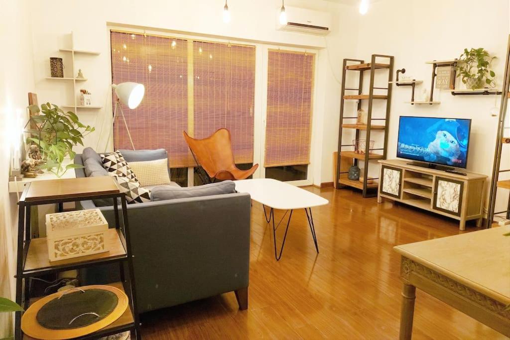Cosy Boutique 61 Sqm Apartment - Private Parking - Ten Blocks Residence Bucharest Exterior photo