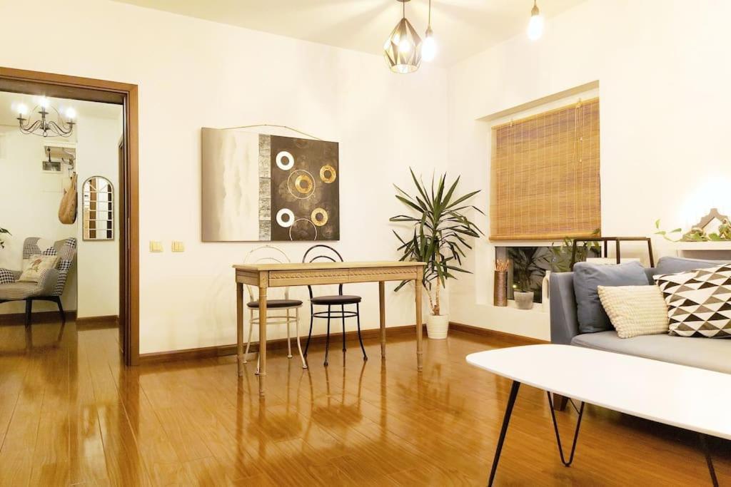 Cosy Boutique 61 Sqm Apartment - Private Parking - Ten Blocks Residence Bucharest Exterior photo