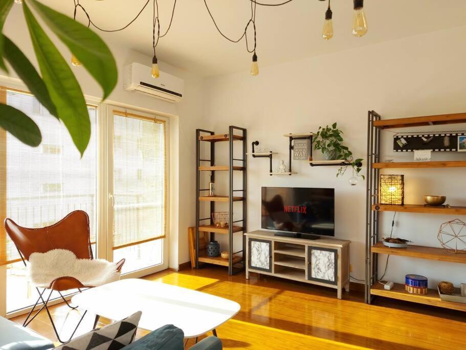 Cosy Boutique 61 Sqm Apartment - Private Parking - Ten Blocks Residence Bucharest Exterior photo